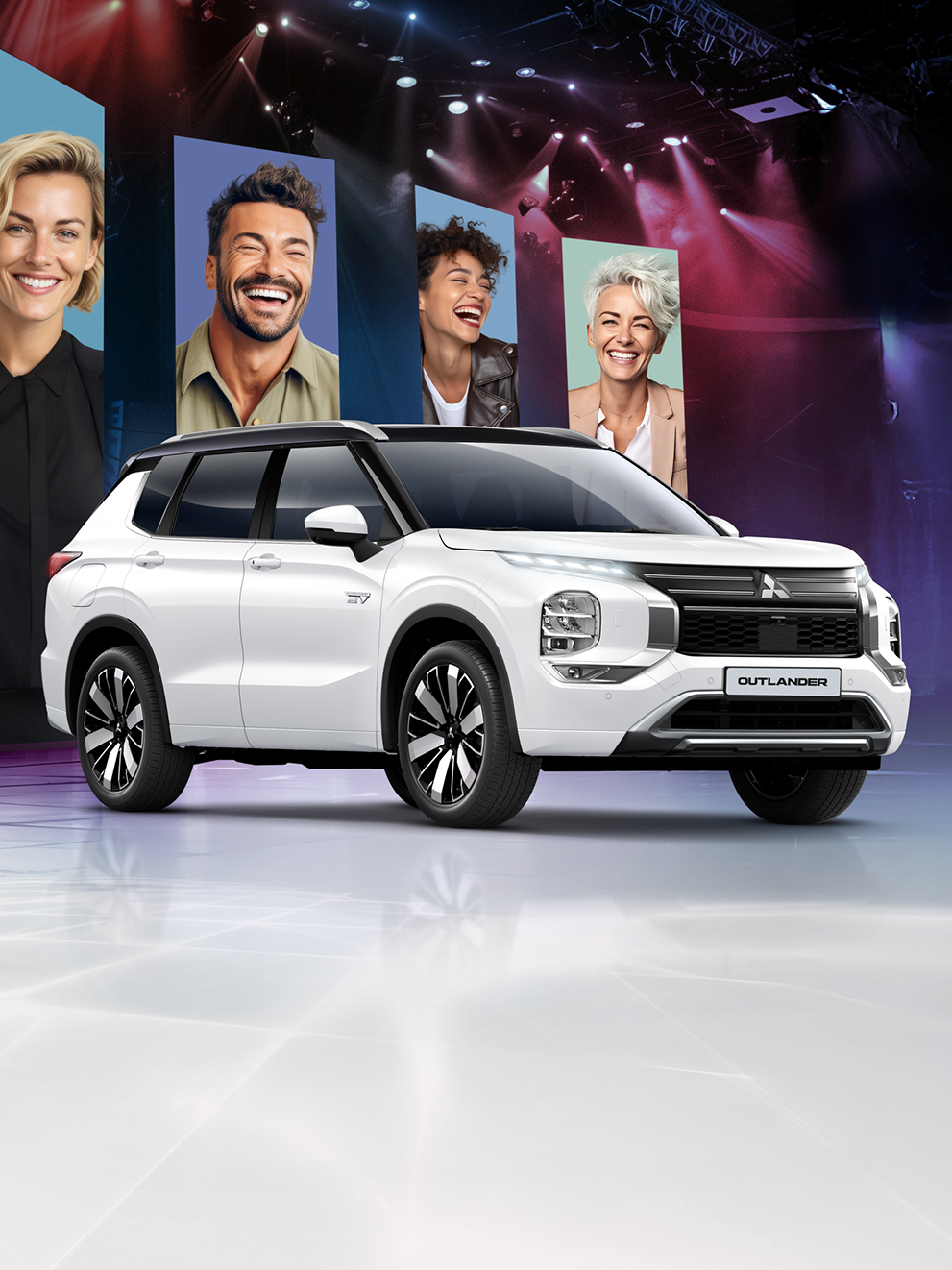 Mitsubishi Outlander Intro Edition Eine Bühne mit dem Outlander Intro Edition und Bannern im Hintergrund auf denen lachende Menschen zu sehen sind